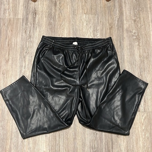 Laundry By Shelli Segal Faux Leather Drawstring  Pants​​​ - Picture 3 of 13